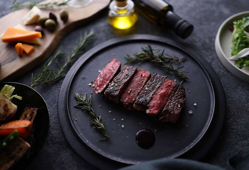 Image of steak on a plate