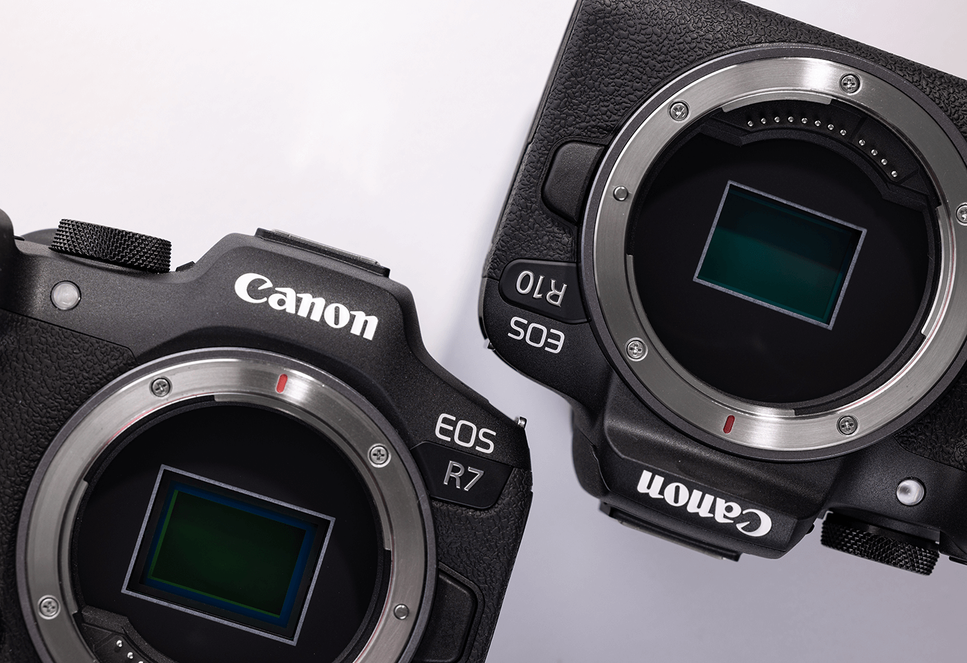 Canon EOS R7 vs R10 - The 10 Main Differences - Mirrorless Comparison