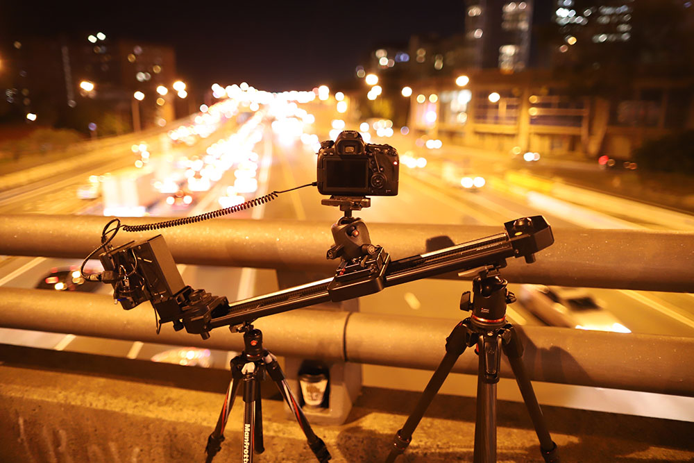 Behind the scenes photo of an light trails time-lapse with Matt Vandeputte